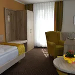 Akzent Am Burgholz Szálloda