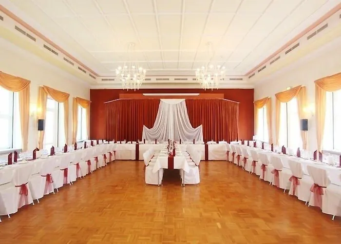 Akzent Am Burgholz Hotell 4*